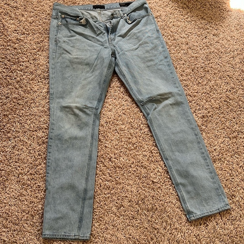 Used but in good condition Stack skinny Bullhead men’s jean size W32 L30